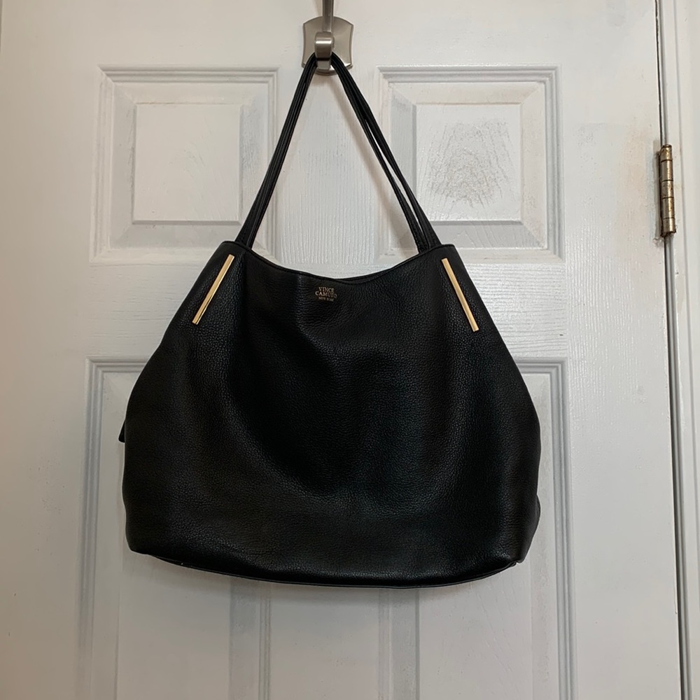 EUC Vince Camuto Black Leather Tote